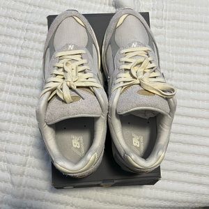 Men's New Balance 2002R 'Rain Cloud with Angora and Sweet Caramel'